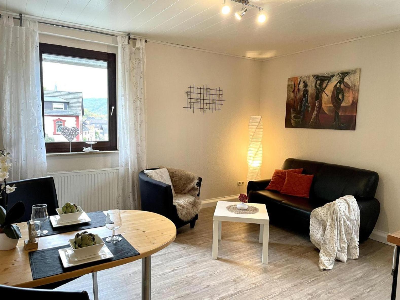 Ferienwohnung Am Kreuzberg シュライデン エクステリア 写真